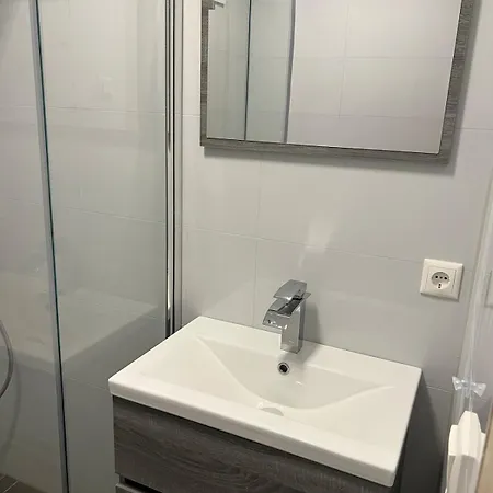 בית הארחה Miniapartment Mit Bad Und Kochnische דינגולפינג