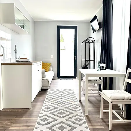 בית הארחה Miniapartment Mit Bad Und Kochnische 3*