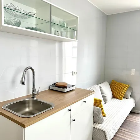 Miniapartment Mit Bad Und Kochnische 3*
